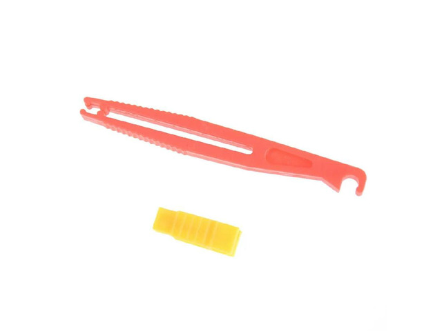 Mini Plastic Fuse Puller 2pcs