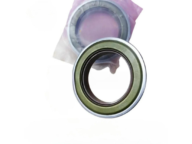 FOR 1PCS BQ3138E Self-Rotating Adapter for Tractor Drive Axle, Does Not Damage Axle Oil Seal BQ3138E