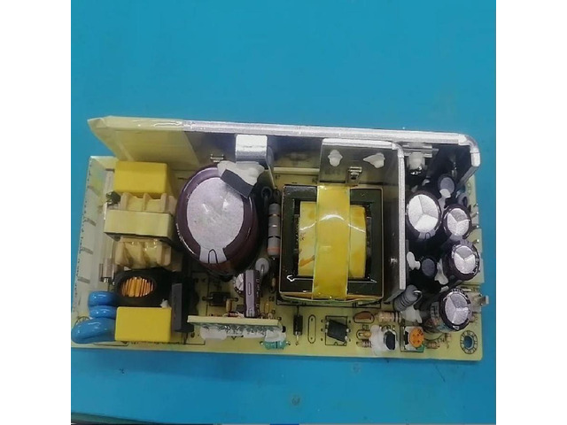 FOR APC AP5717 PW-65A001 PW-0008 LM E243073 Power Board ACE-855A Second-hand