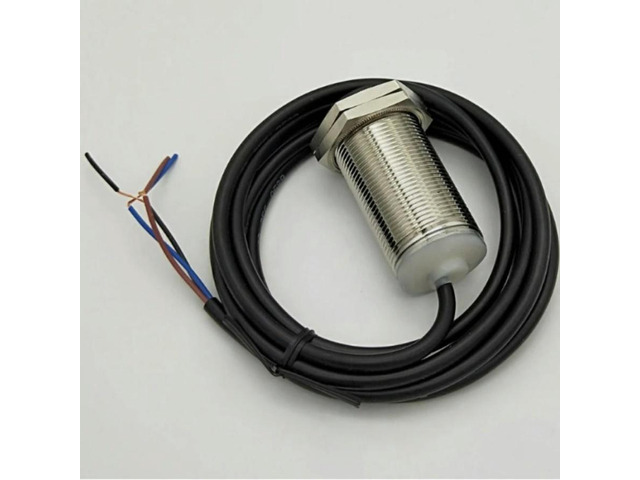 FOR 1PCS XS1M18KP340 XS1M12KP340D XS1N12PA349D XS1 M18KP340 D NA370D