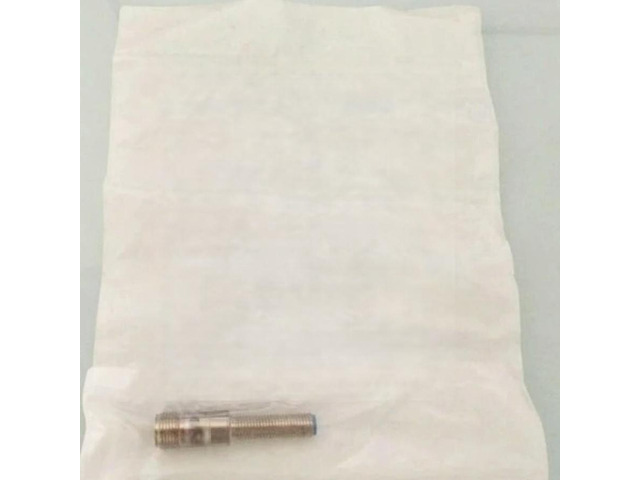 FOR 1PCS IME08-02BNSZT0K IME08-02BPSZC0S IME30-20NNSZC0S Proximity Switch