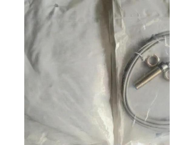 FOR 1PCS Proximity Switch IM12-04NNS-ZW1 IM12-04NPS-ZW1 Type