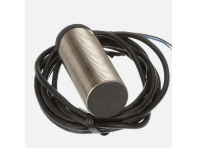 FOR 1PCS XSAV12801