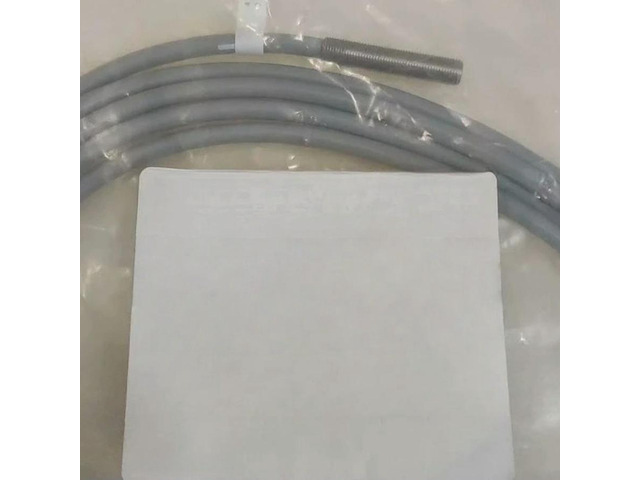 FOR 1PCS NBB0.8-5GM25-E2 NBB0.8-5GM25-E0 NBB0.8-5GM25-E1 NBB5-18GM60-A2-V1 NBB5-18GM60-A0-V1
