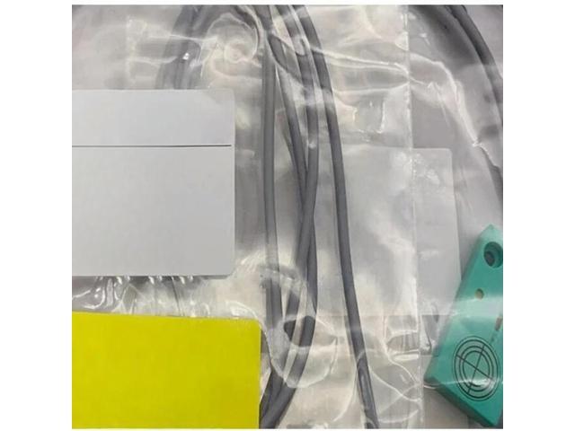 FOR 1PCS NBB8-F33-E2 inductive Proximity switch