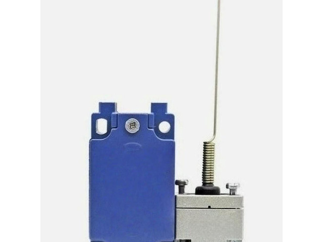 FOR 1PCS 4008611012 IFM IE5366 4008610111 IFS233 Proximity Switch