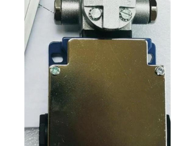FOR 1PCS XCKMR54D1 Limit switch XCKMR