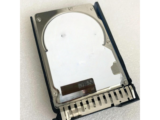 FOR 1pcs 0231AAX1 0231ABC8 600G SAS 12G 10K with tray server tray
