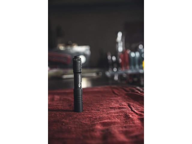 Streamlight 66601 MicroStream 250-Lumen EDC Ultra-Compact Flashlight with USB Rechargeable Battery, Clear Retail Packaging, Black