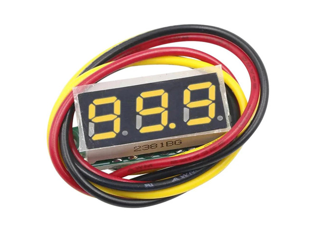 3 Wires Digital Voltmeter 0-100V 0.28 Inch Gauge Tester Digital Voltage Tester Reverse Polarity Protection(Yellow)