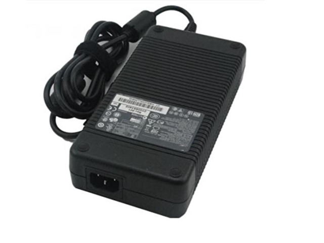 Fit for 230W AC Adapter charger Fit for HP EliteBook 8740W 8760W 8770W 641514-001 19.5V11.8A laptop power adapter