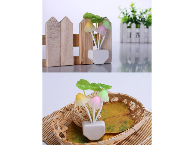 Gemdeck Sensor Led Night Light, Color Changing Plug-in LED Mushroom Dream Bed Lamp