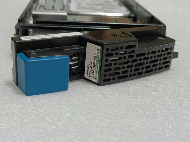 For HDS AMS2100 2300 AKH300 3276138-B 300GB 15K SAS