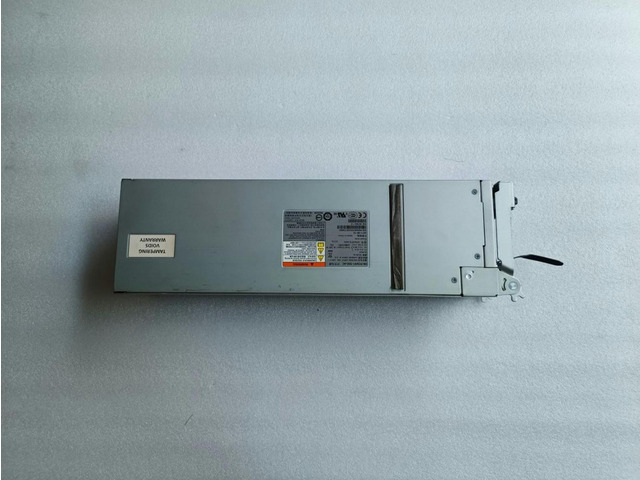 For 2076-224 V7000 expansion enclosure 82562-12 85Y5846 580-AC 580W power supply