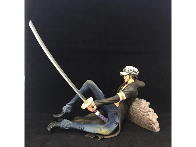 Anime One Piece Trafalgar Law Battle Damage Sitting Position PVC Action Figure Collectible Model Doll Toy 18cm