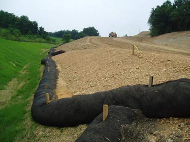 Home and Country USA Silt Sock Sediment and Erosion Control Management for Storm-Water Management, Drainage Protection- 24' width