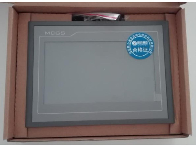 TPC1061TX touch screen panel HMI in box