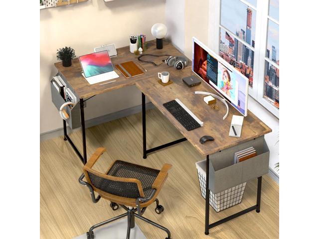 YSSOA Small Space Writing Desk with Headphone Hooks, Modern Simple Design, Suitable for Study, Home Office and Children's Room