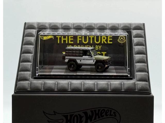 MERCEDES-BENZ PROJECT G-CLASS PAST II FUTURE BRAND NEW IN BOX SEALED JGK31-9893