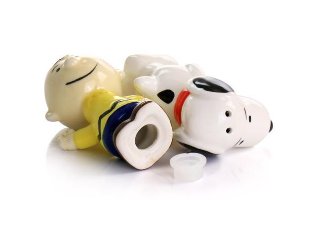 Peanuts Classical Pals Charlie Brown and Snoopy Figurine Salt and Pepper Shaker Set