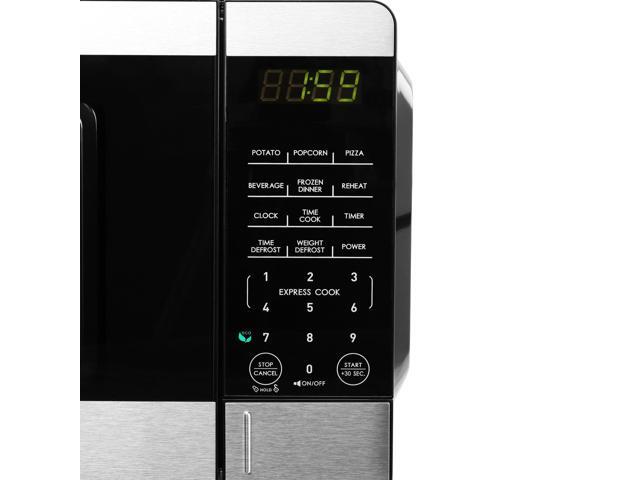 Galanz 0.7 Cu. Ft. 700 Watt Countertop Microwave Oven in Silver