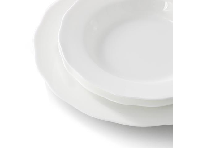 Meritage Eva 16 Piece Wavy Edge Bone China Dinnerware Set in White
