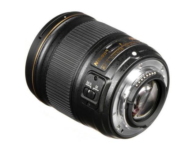 Nikon AF-S NIKKOR 28mm f/1.8G Lens (INTL Model) with Lens Case and Filter Kits Bundle