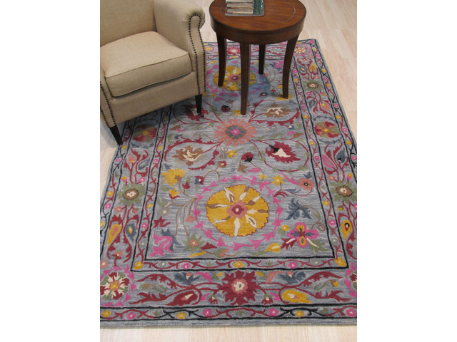 Hand-Tufted Wool Blue Traditional Floral Suzani Rug, Made in India