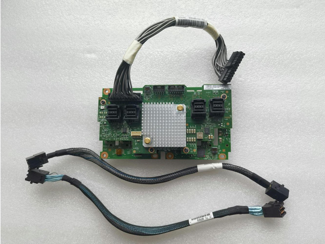 00FK661 00AG941 00AL593 expander backplane for X3650 M5 HDD