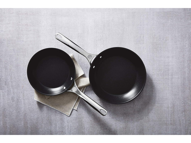 Le Creuset Toughened Nonstick PRO Cookware Set, 2 pc. (9.5' & 11' Fry Pan)