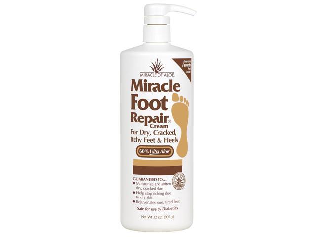 Miracle Foot Repair Cream 32 Ounce Bottle 60% Pure Aloe Vera Gel Fast Relief for Dry, Cracked, Itchy Feet and Heels Moisturizes Softens ...