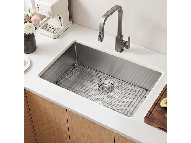 VEVOR 32-inch Kitchen Undermount Single Bowl Sinks, Stainless Steel Drop-In Farmhouse Basin with Accessories, Household Dishwasher Sinks for RV,...