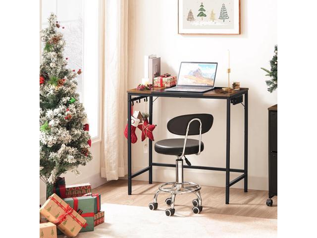 HOOBRO Computer Desk, Home Office Desk with Power Outlet, Modern Study Writing Desk with 3 Hooks for Study Room, Home Office, Sturdy and Stable,...