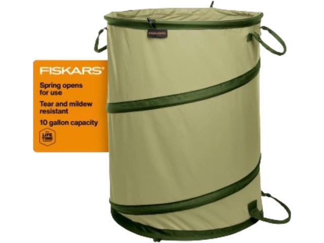 Fiskars Kangaroo Collapsible Garden Bag for Yard Waste, 10 Gallon Reusable Container for Lawn Care and Gardening