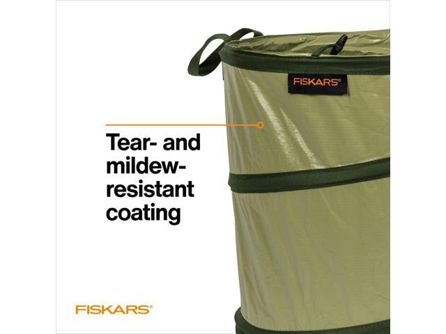 Fiskars Kangaroo Collapsible Garden Bag for Yard Waste, 10 Gallon Reusable Container for Lawn Care and Gardening