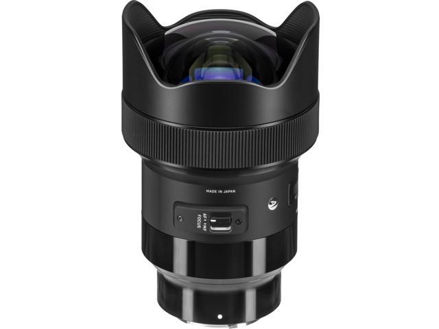 Sigma 14mm f/1.8 DG HSM Art Lens for Sony E 450965 - Essential Lens Pouch Bundle