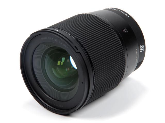 Sigma 16mm f/1.4 DC DN Contemporary Lens for FUJIFILM X - 7PC Accessory Bundle