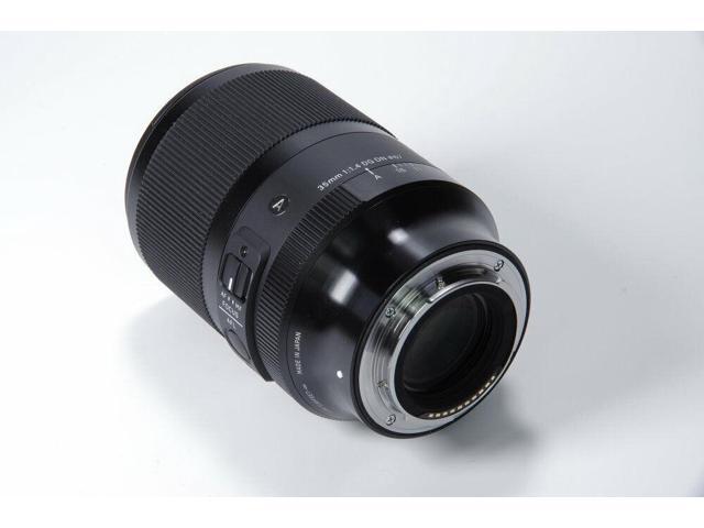 Sigma 35mm f/1.4 DG DN Art Lens for Sony E 303965 - 10PC Accessory Bundle