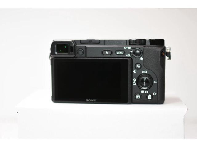 Sony a6400 Mirrorless Camera with 16-50mm f/3.5-5.6 OSS II Lens - ILCE-6400AK