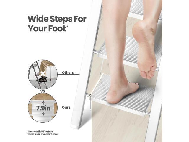 6 Step Ladder, Folding Step Stool with Handgrip and Anti-Slip Wide Pedal, Portable Lightweight Aluminum Stepladder for Kitchen, Home, Library,...