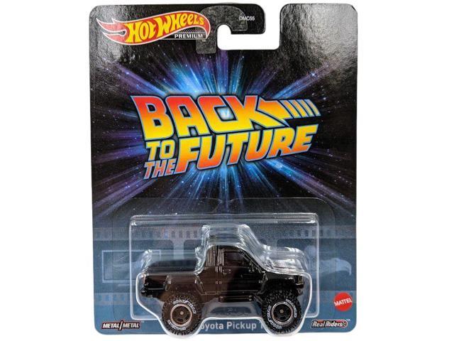 Hot Wheels Retro Entertainment - Back To The Future Toyota Truck, Batmobile, Jetsons, Casino Royale - Set of 5 Cars & Assorted