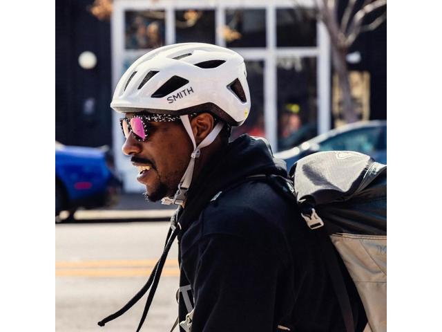 Smith Unisex Adjustable & Lightweight Signal MIPS Helmet - White, Small