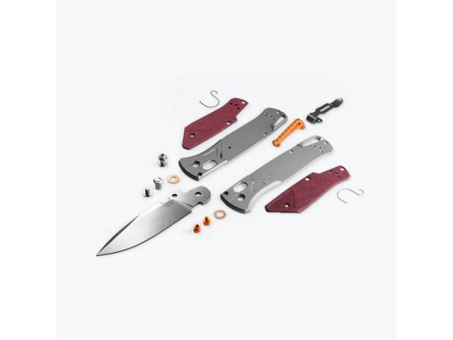 Benchmade 535-09 Bugout, Outdoor Folding Knife, Slim, Ash Gray/Redstone Aluminum