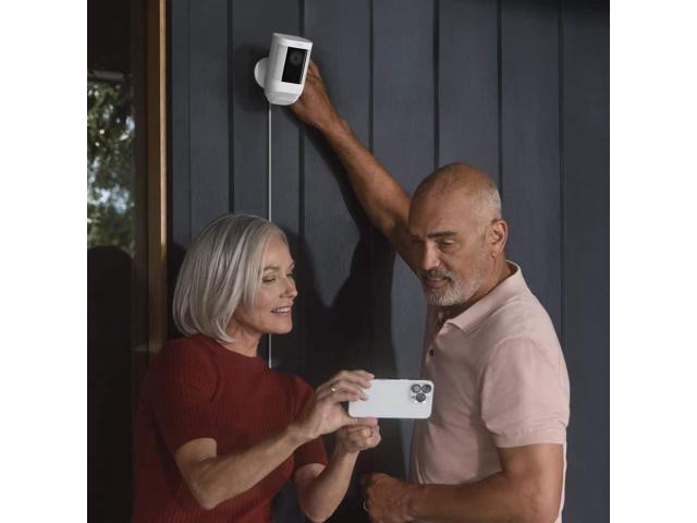 Spotlight Cam Pro, Plug-In with 2K Video and Ring Vision, LED Lights, Dual-Band Wifi, and 3D Motion Detection - Black - image 4