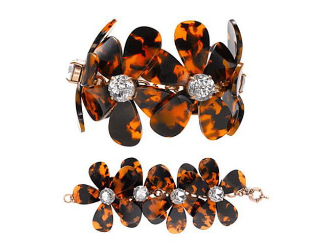 Vista Flowers in Bloom - Our Tortoise Shell Color Bracelet to match the Necklace - Multicolor