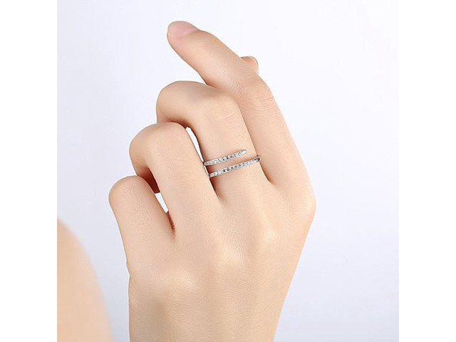 Vista Barely There Ring In Pave Crystal Swirl - Silver