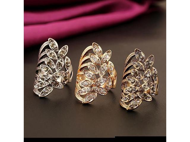 Vista Gilda Ring Embellished Fashion Jewelry - Gold