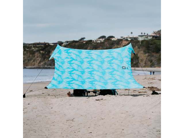 Neso Gigante - Portable Beach Tent - Ideal to Enjoy with Family and Friends - UPF 50+, Water-Resistant, and Lightweight - Aqua Fronds, 11' x 11'