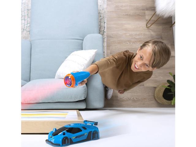 Air Hogs, Zero Gravity Light, Light-Guided Wall Racer, Wall Climbing Race Car,Blue
