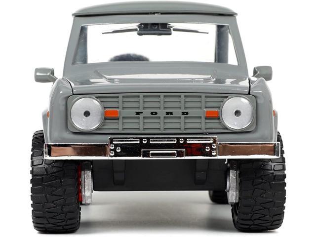 Jada Toys Just Trucks 1:24 1973 Ford Bronco Die-cast Car Grey, Toys for Kids and Adults